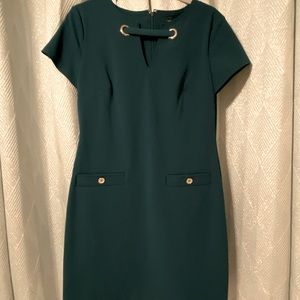Green woman’s dress